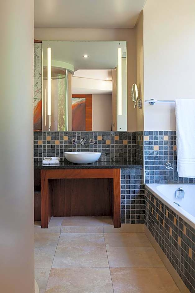 Seven Villa Hotel & Spa