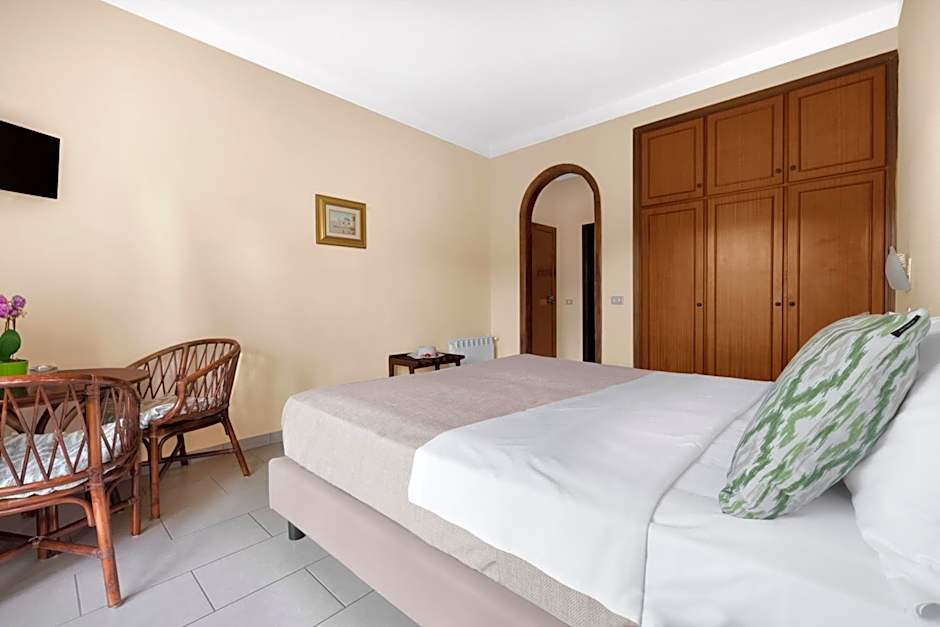 Hotel Desiree