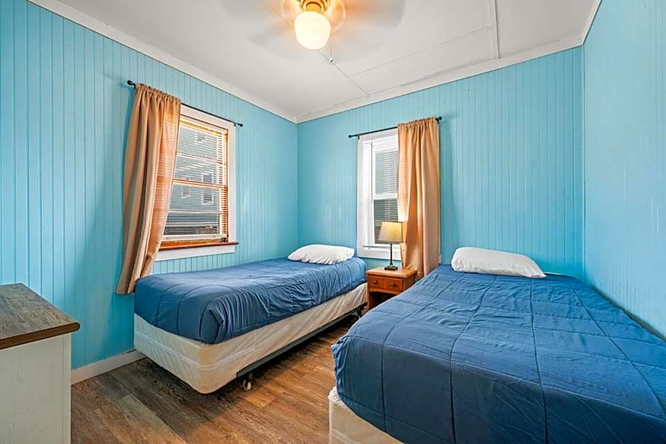 Oceanside Court by KEES Vacations