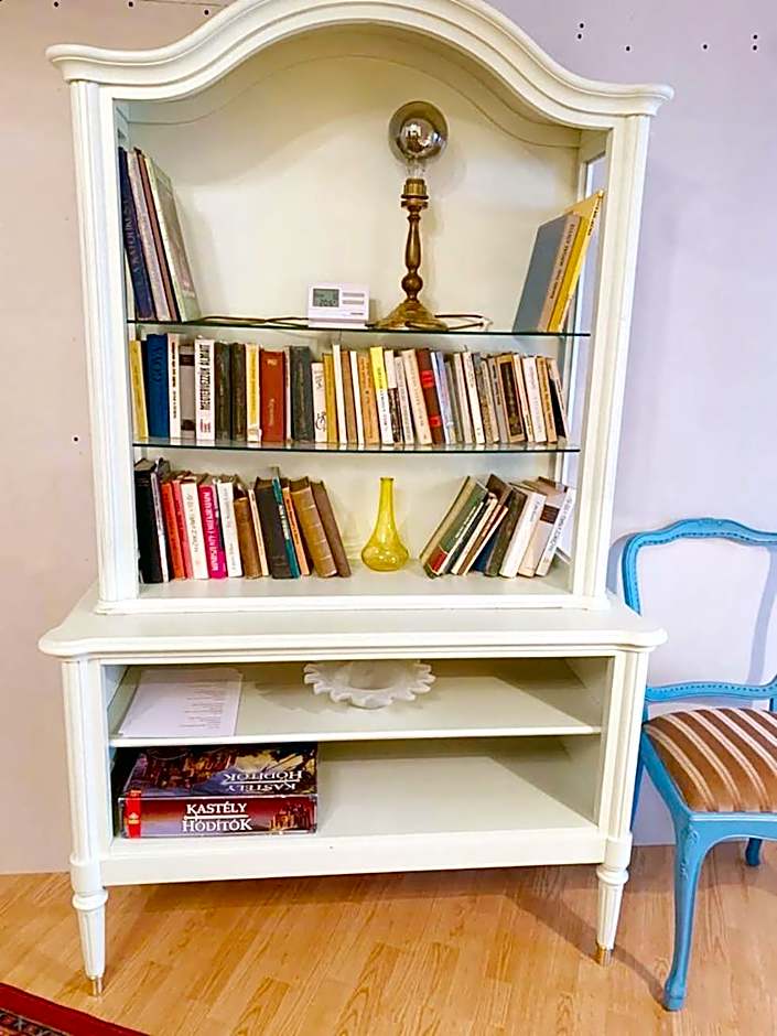 Cargo Rooms and Apartment