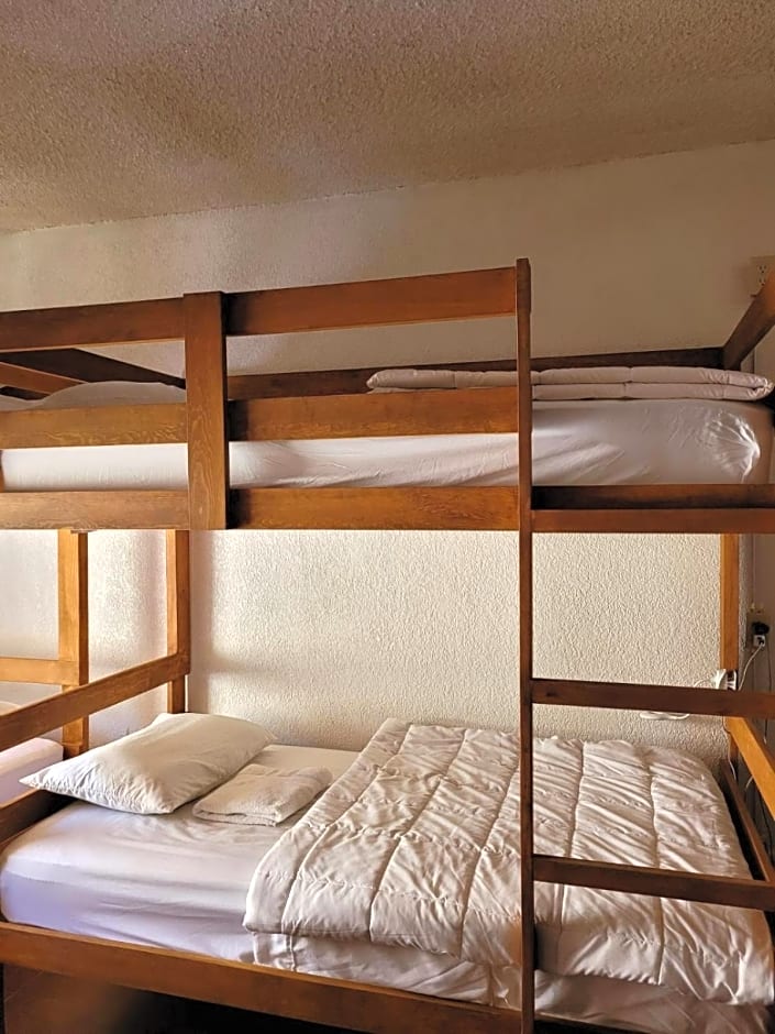 Desert Heart Hostel
