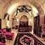 Maccan Cave Hotel