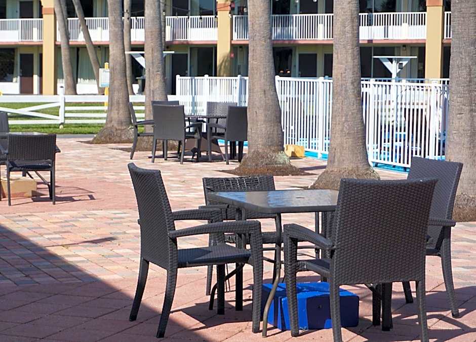 ISLAND HOTEL of Space Coast