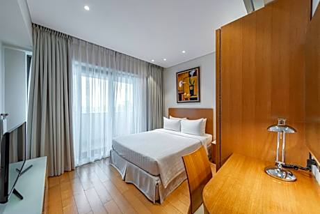 Two-Bedroom Premier with Balcony