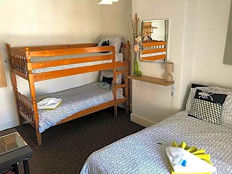 Quadruple Room with Shared Bathroom