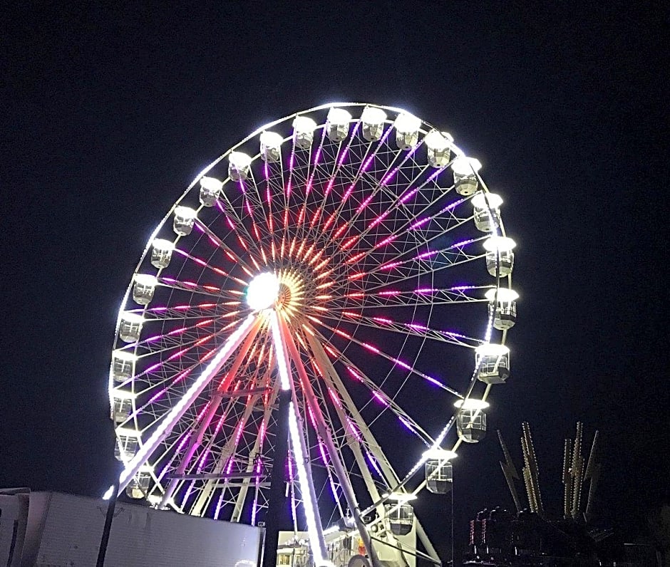 Beach House - Penthouse 3 Bed Apartment