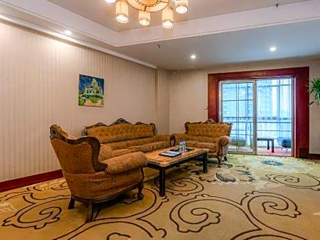 Jun Yi Kai Yue Hotel