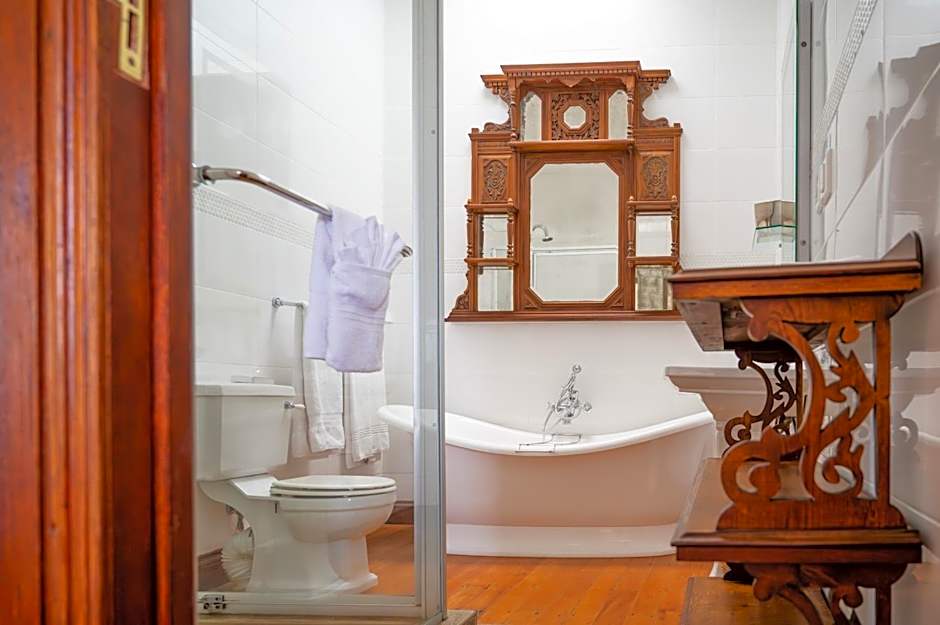 Issaquena Heights Boutique Hotel