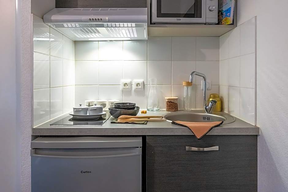 Néméa Apparthotel Stadium