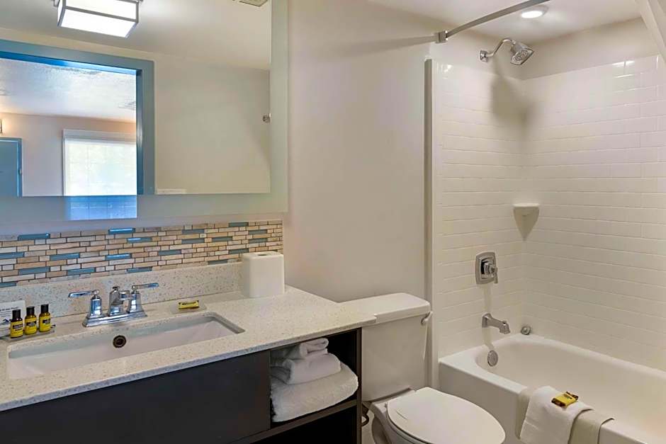 Best Western Plus St. Simons