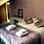 Healing Waters Sanctuary for Exclusive Private Hire and Self Catering Board, Vegetarian, Alcohol & Wifi Free Retreat in Glastonbury