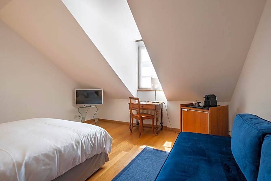 Photo 1 of 7 of Double Room