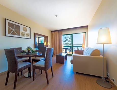 one bedroom club apartment Sea view 1 OR 2 PAX