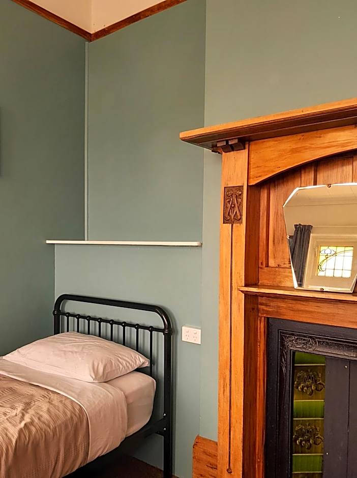 Noah's Ark Backpackers