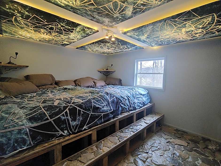 Lost River Hostel