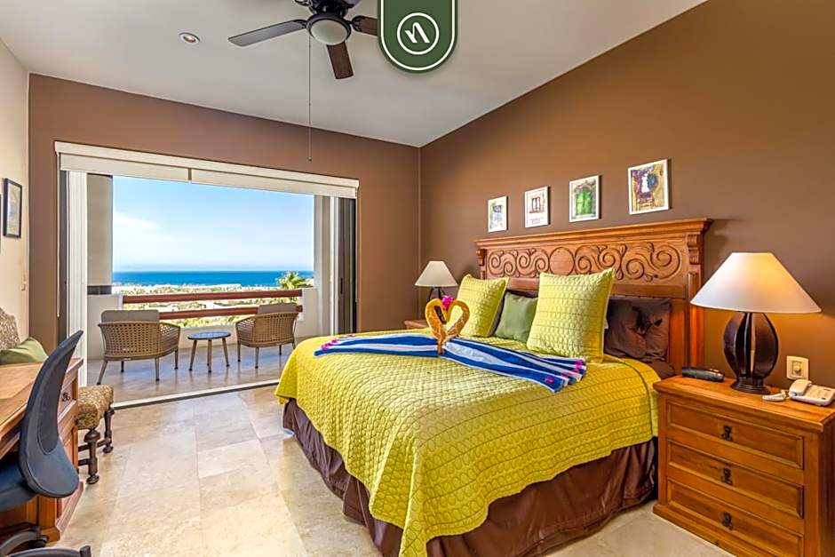 2BR Condo - Private Patio - Ocean View