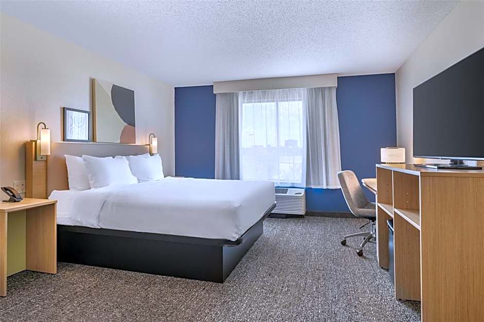 Spark by Hilton La Crosse Onalaska
