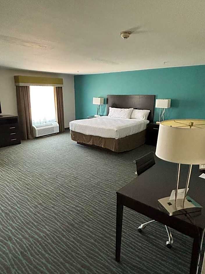 Ramada by Wyndham Burkburnett / Wichita Falls