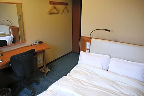 Single Room - Non-Smoking