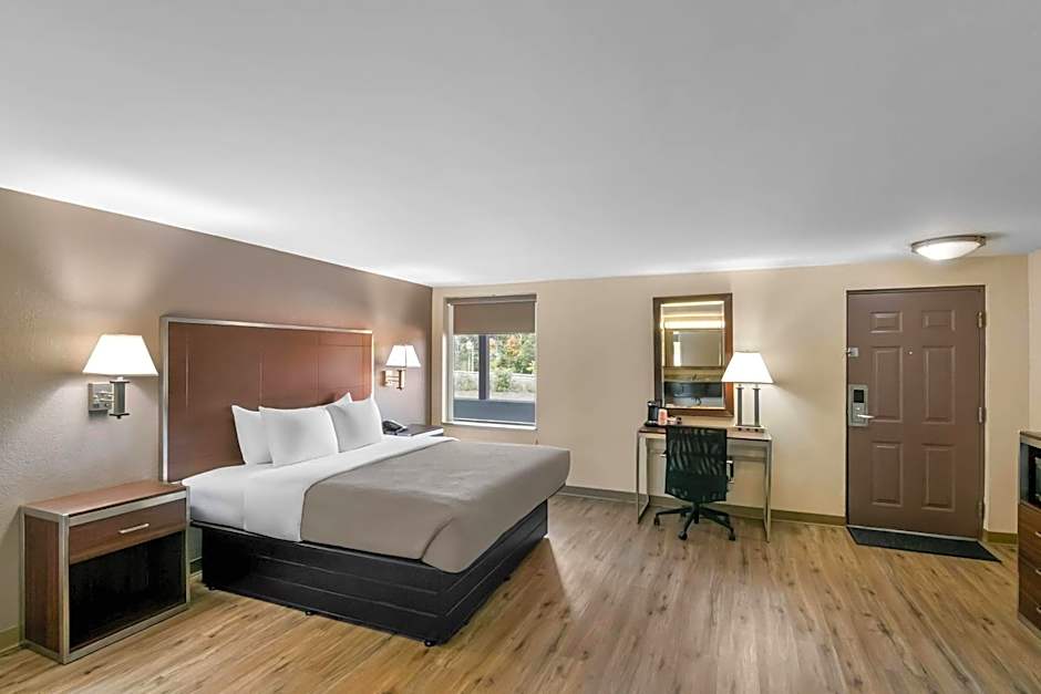 Quality Inn Waterbury East