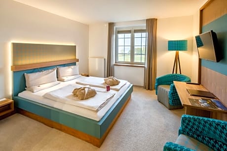 Double Room with Partial Lake View