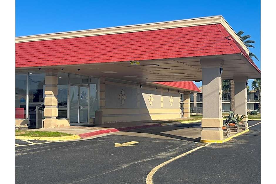 Studio 6 Lake Jackson, TX