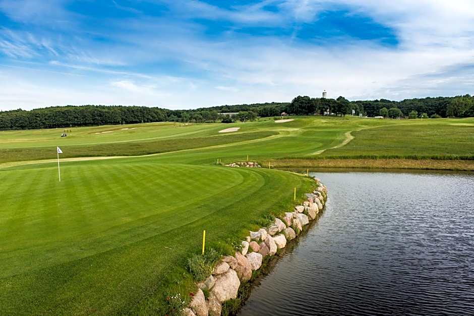 SCHLOSS RANZOW - kleines Romantik Hotel - Wellness - Golfplatz - Hochzeiten & Feiern