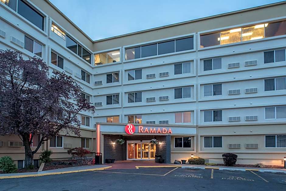 Ramada by Wyndham Downtown Spokane