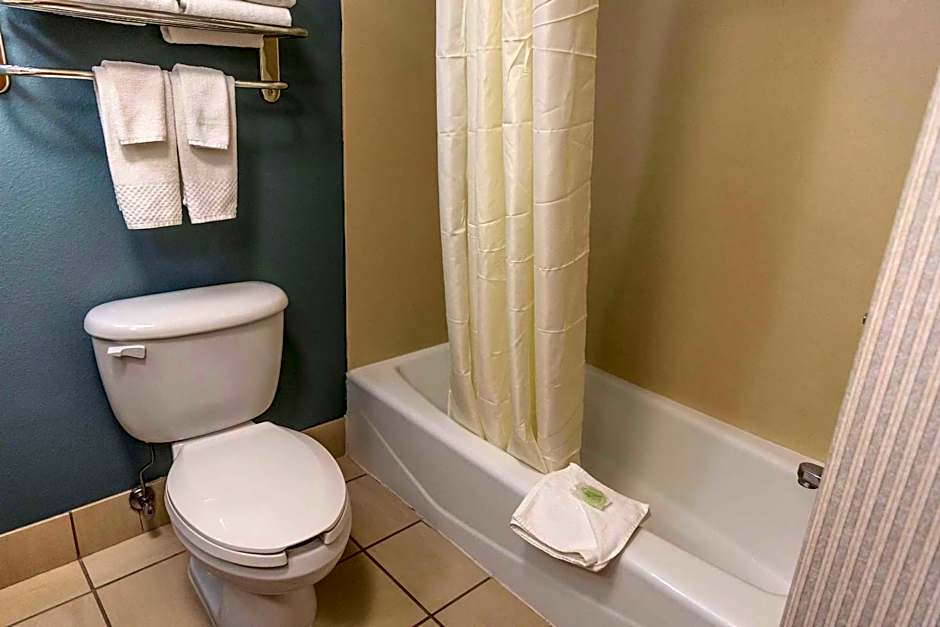 Sleep Inn & Suites Evansville - Casper
