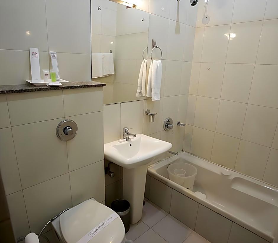 Hotel Sarovar Regency