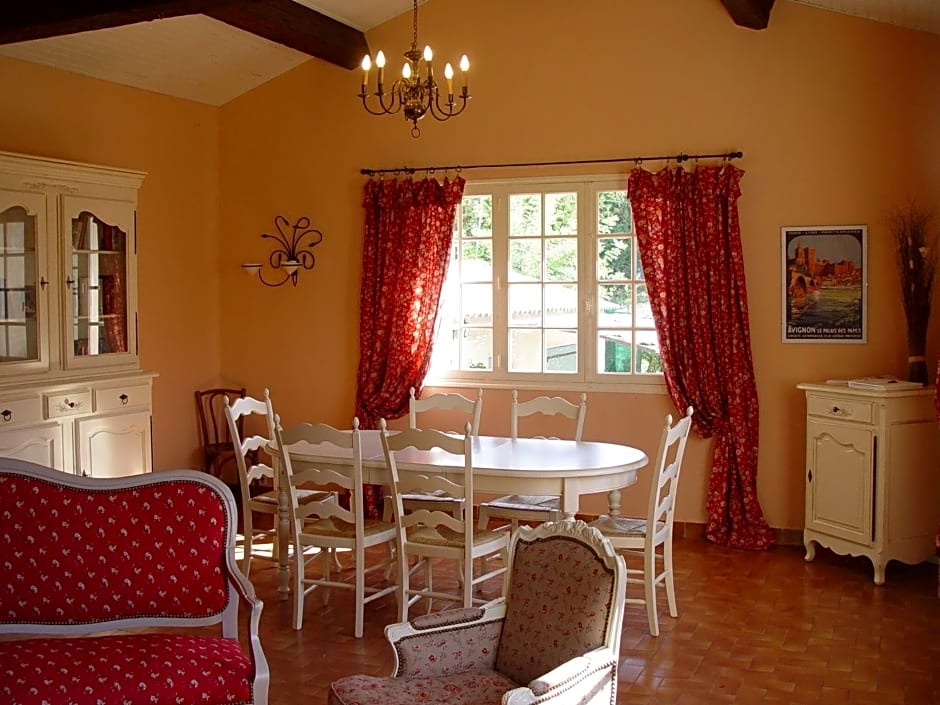 Family Apartment, 2-6 People, In Provenve