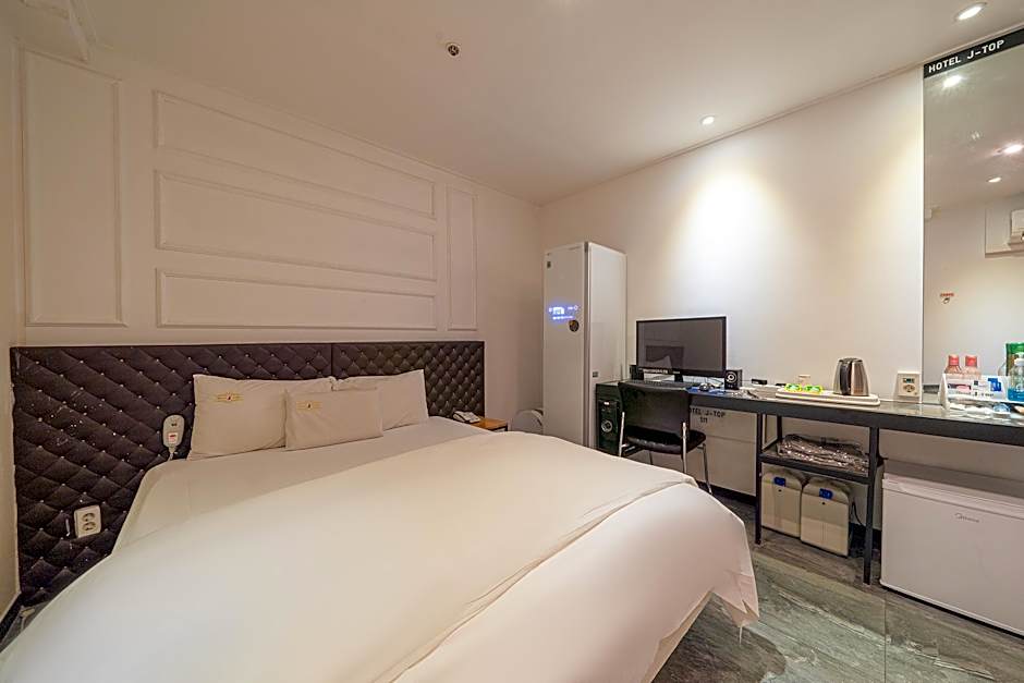 Hotel J-TOP Cheonan