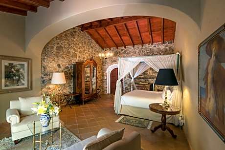 Superior King Suite