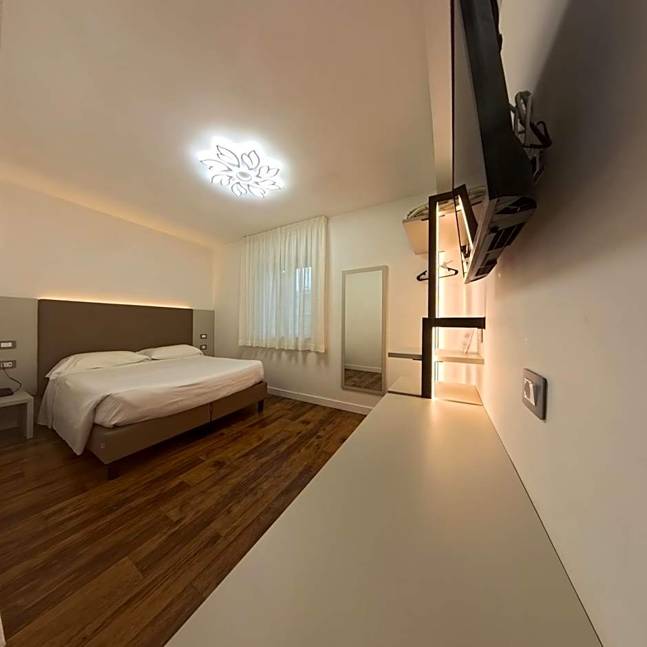 Hotel Aurora