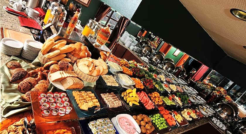 Rumi Hotel