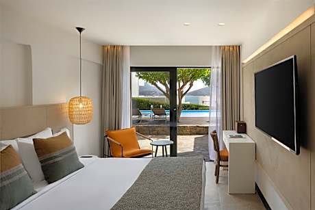 Tropical Nest with sharing pool