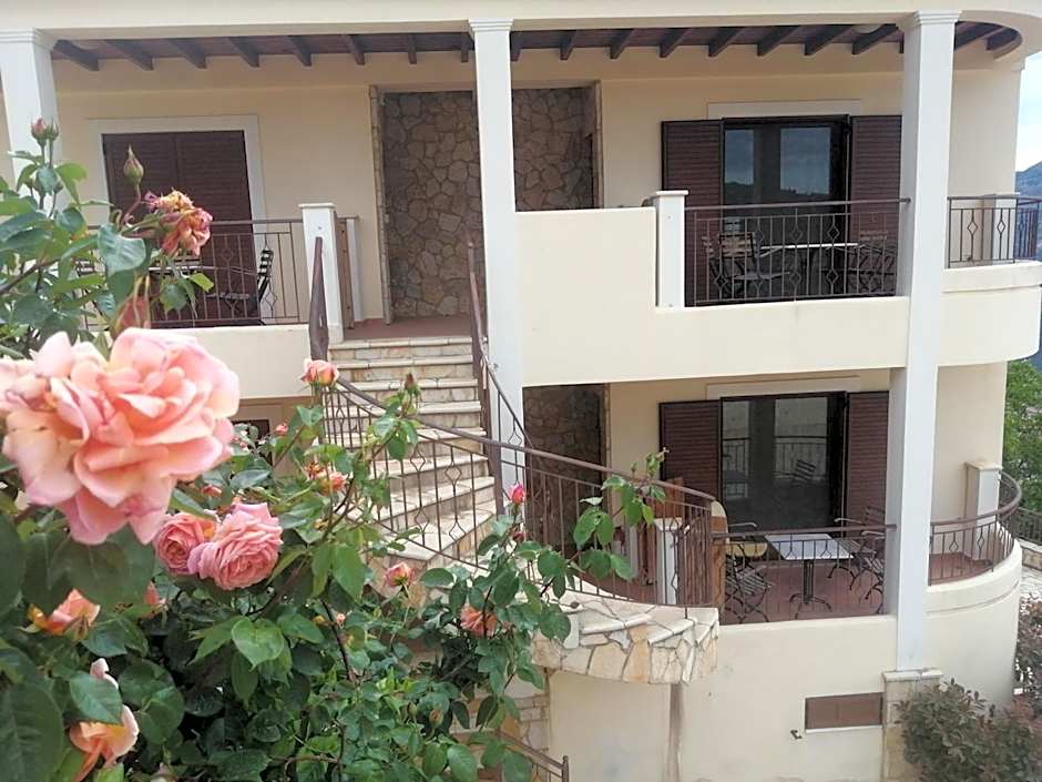 Kallisti Ξενώνας Διακοπτό-Καλάβρυτα