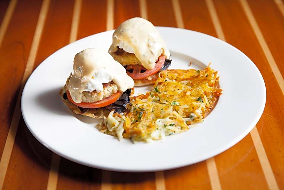 Monterey Plaza Hotel And Spa