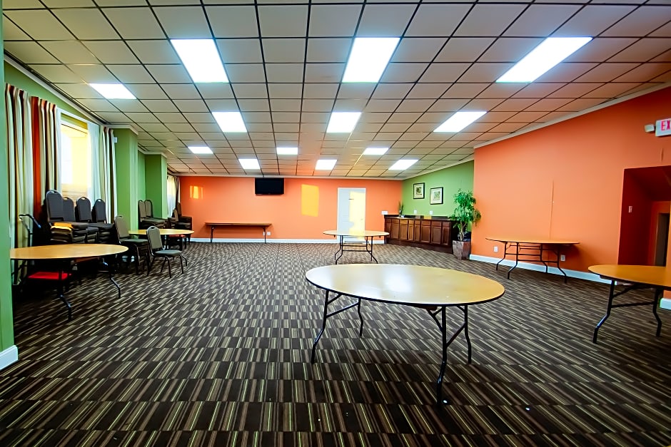 Cypress Inn & Suites Washington - Chocowinity, NC By OYO