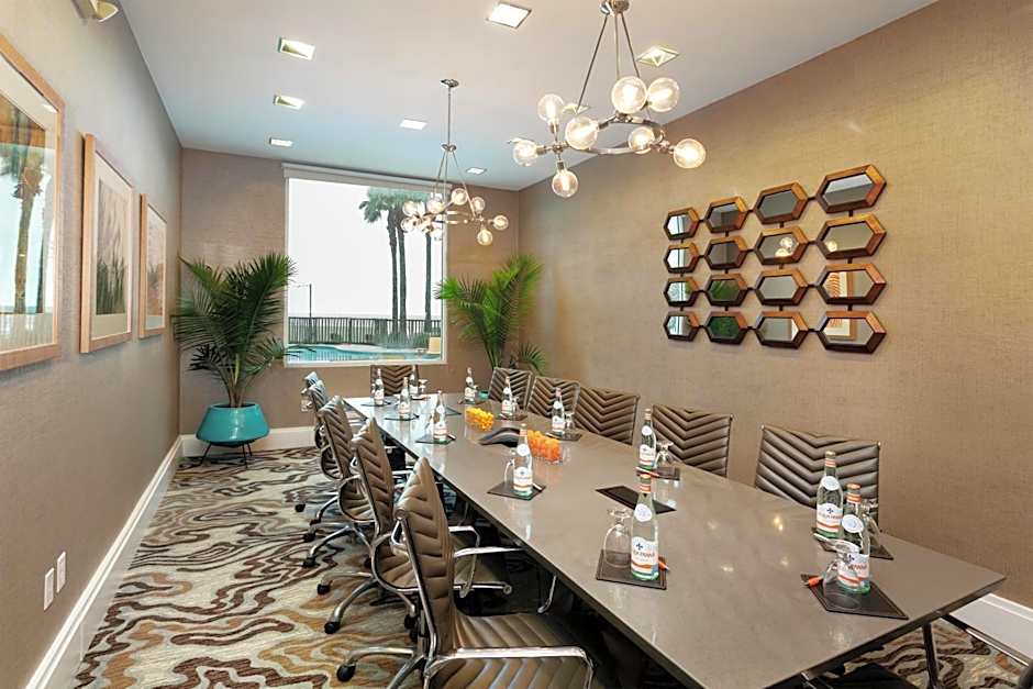 DoubleTree By Hilton Hotel Galveston Beach