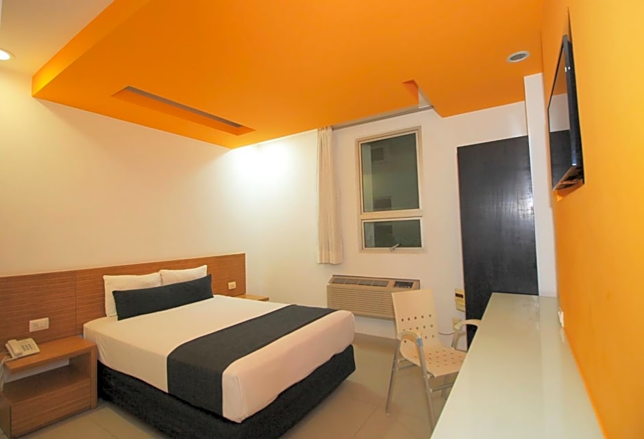 Nu Hotel