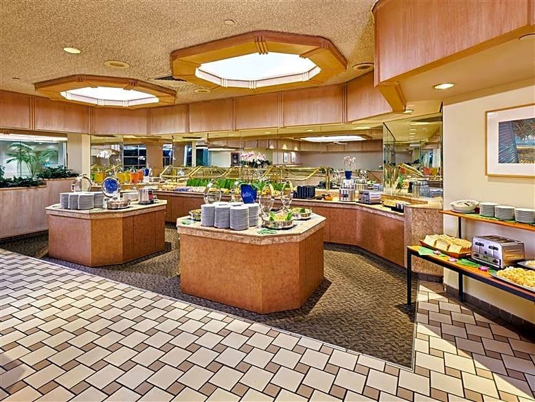 Ala Moana Honolulu by Mantra