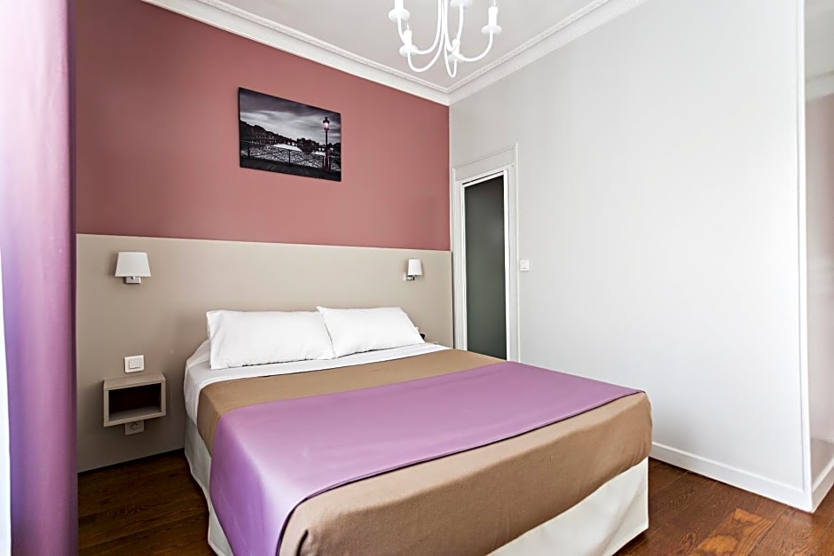 Modern Hotel