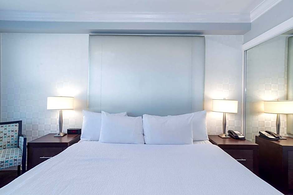 Sandman Hotel & Suites Kelowna