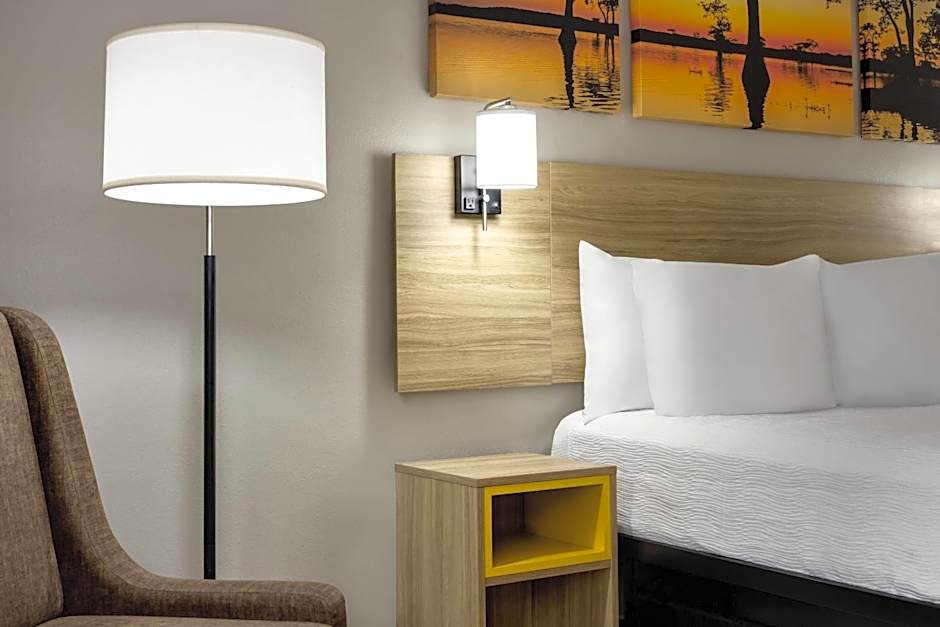 Days Inn by Wyndham Blythewood North Columbia