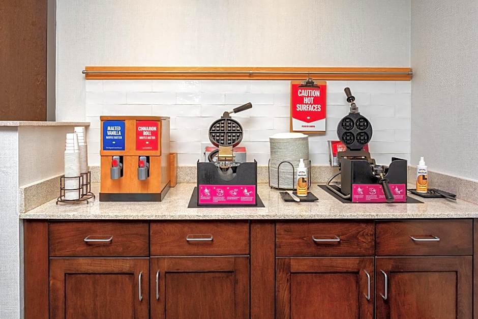 Hampton Inn By Hilton & Suites Deland