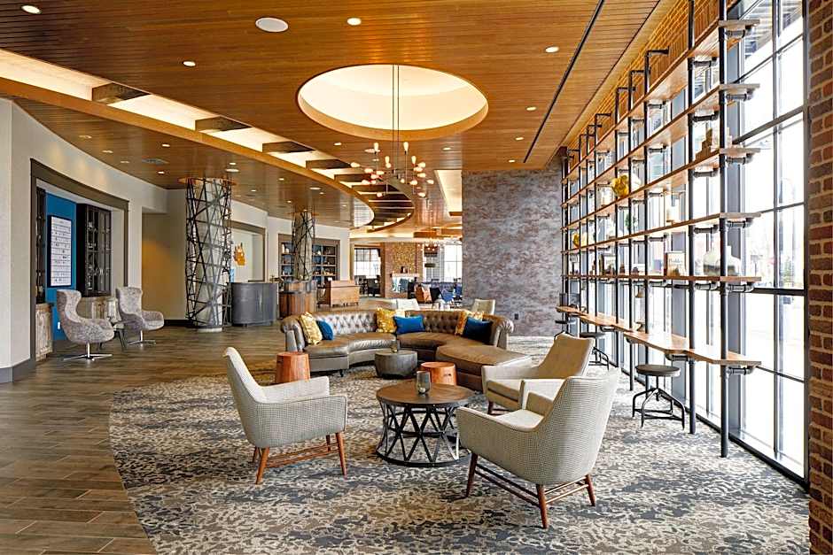 Archer Hotel Boston/Burlington