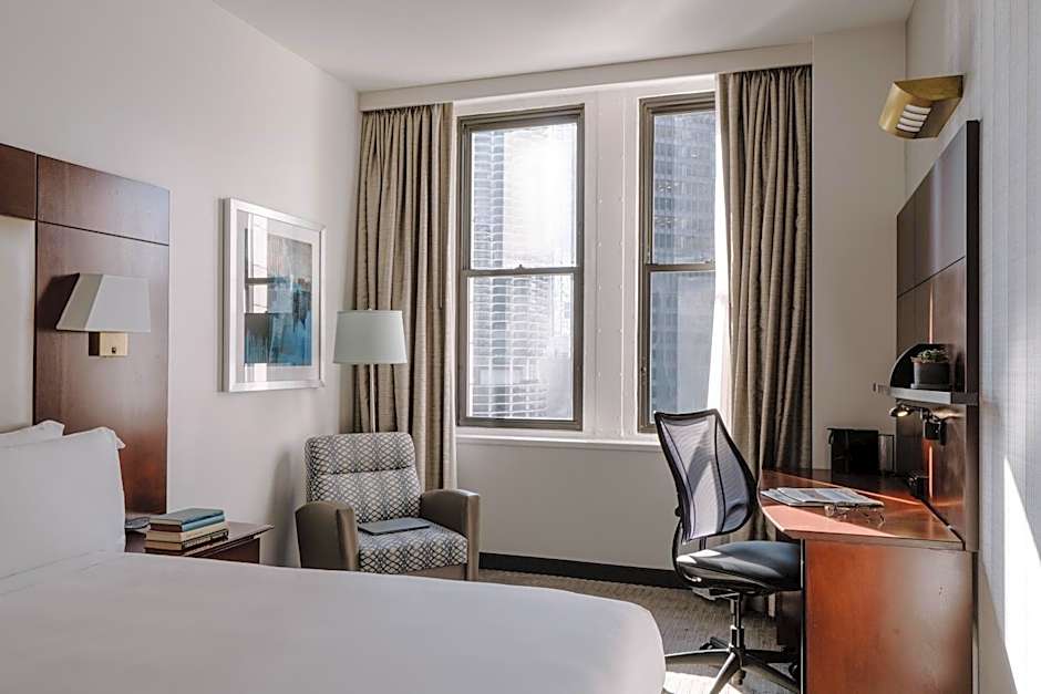 Club Quarters Hotel, Wacker at Michigan