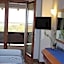Hotel Caneo