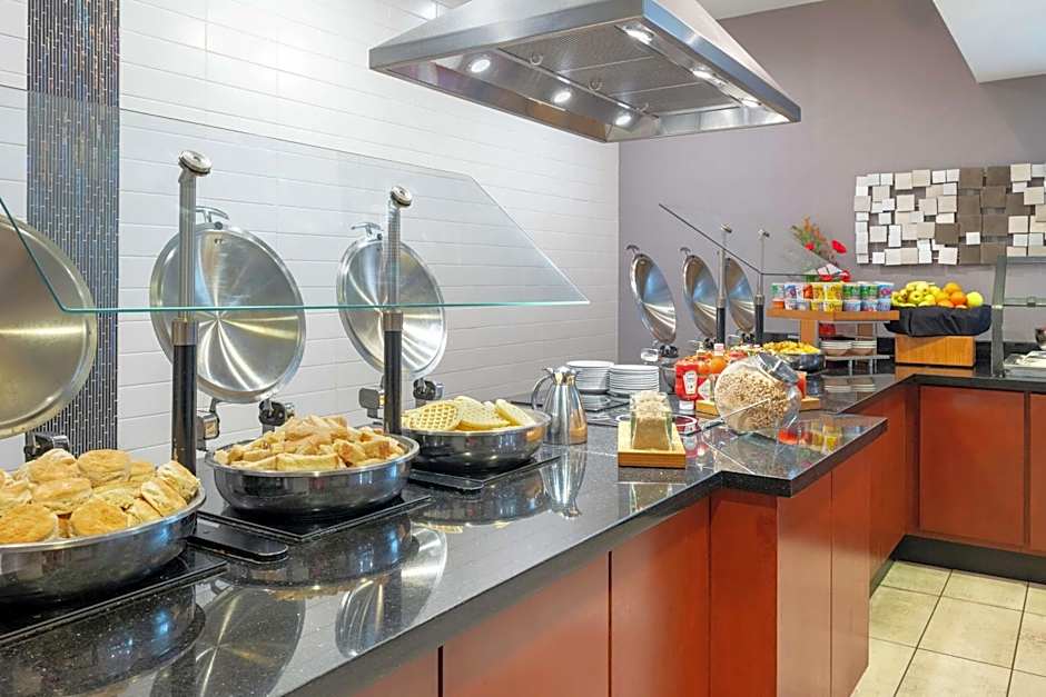 DoubleTree By Hilton Hotel Atlanta Airport
